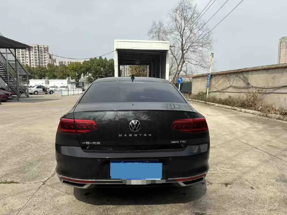 2020 Volkswagen Magotan 2.0T 186HP L4 7DCT,autocango,china used car exporter,china ev exporter,chinese used car exporter,chinese used ev exporter