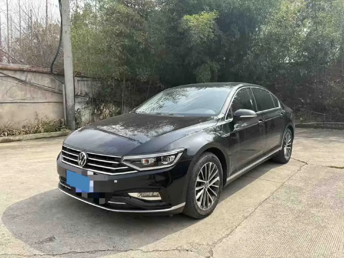 2020 Volkswagen Magotan 2.0T 186HP L4 7DCT,autocango,china used car exporter,china ev exporter,chinese used car exporter,chinese used ev exporter