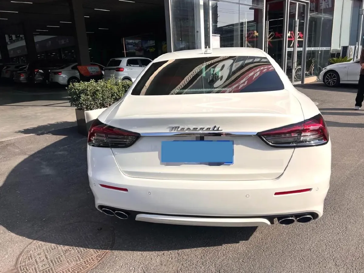 2022 Maserati Quattroporte 3.0T 350HP V6 8AT,autocango,china used car exporter,china ev exporter,chinese used car exporter,chinese used ev exporter