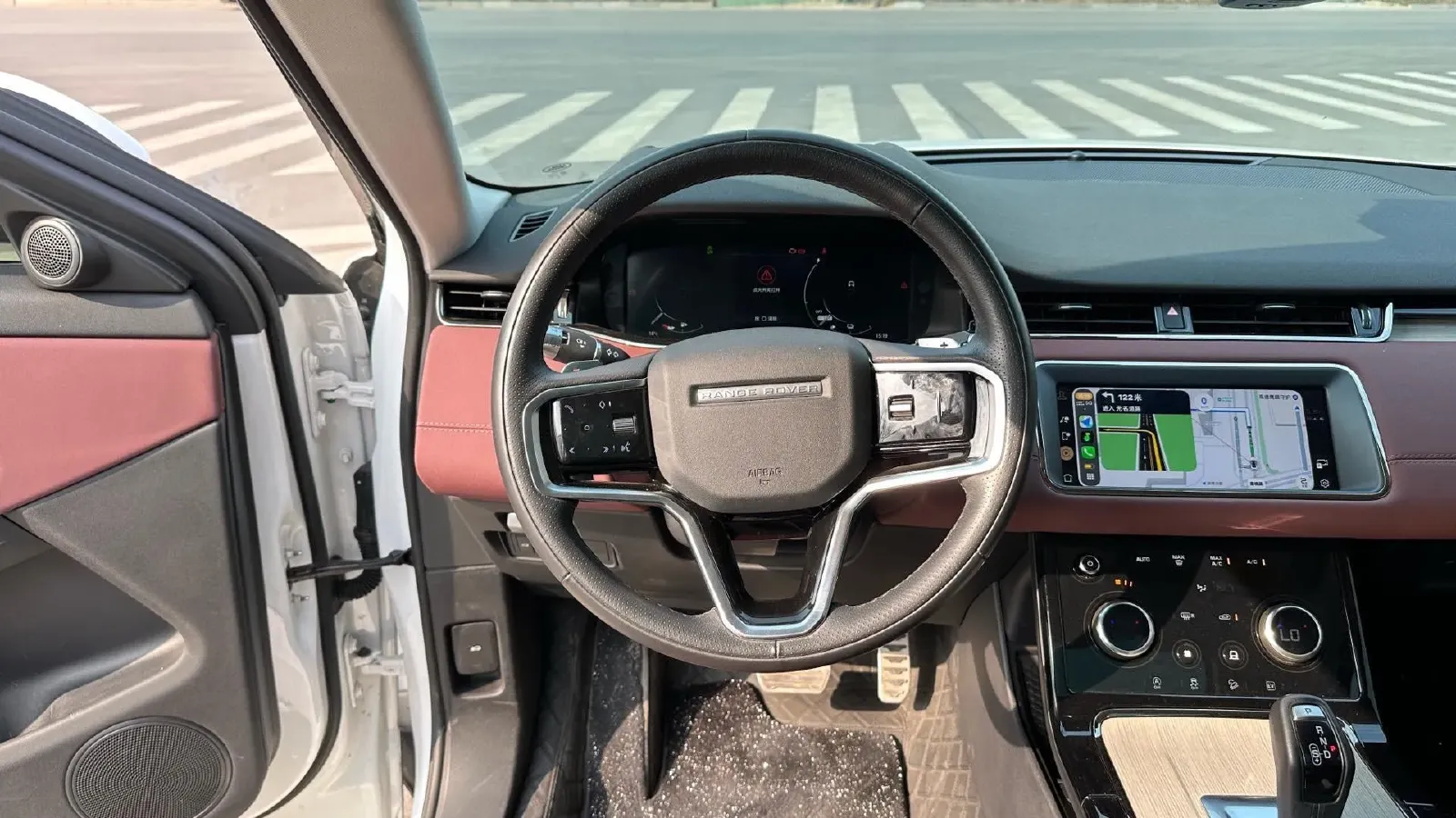 2023 Land Rover Range Rover Evoque 1.5T 200HP L3 8AT PHEV 15.5KWH,autocango,china used car exporter,china ev exporter,chinese used car exporter,chinese used ev exporter