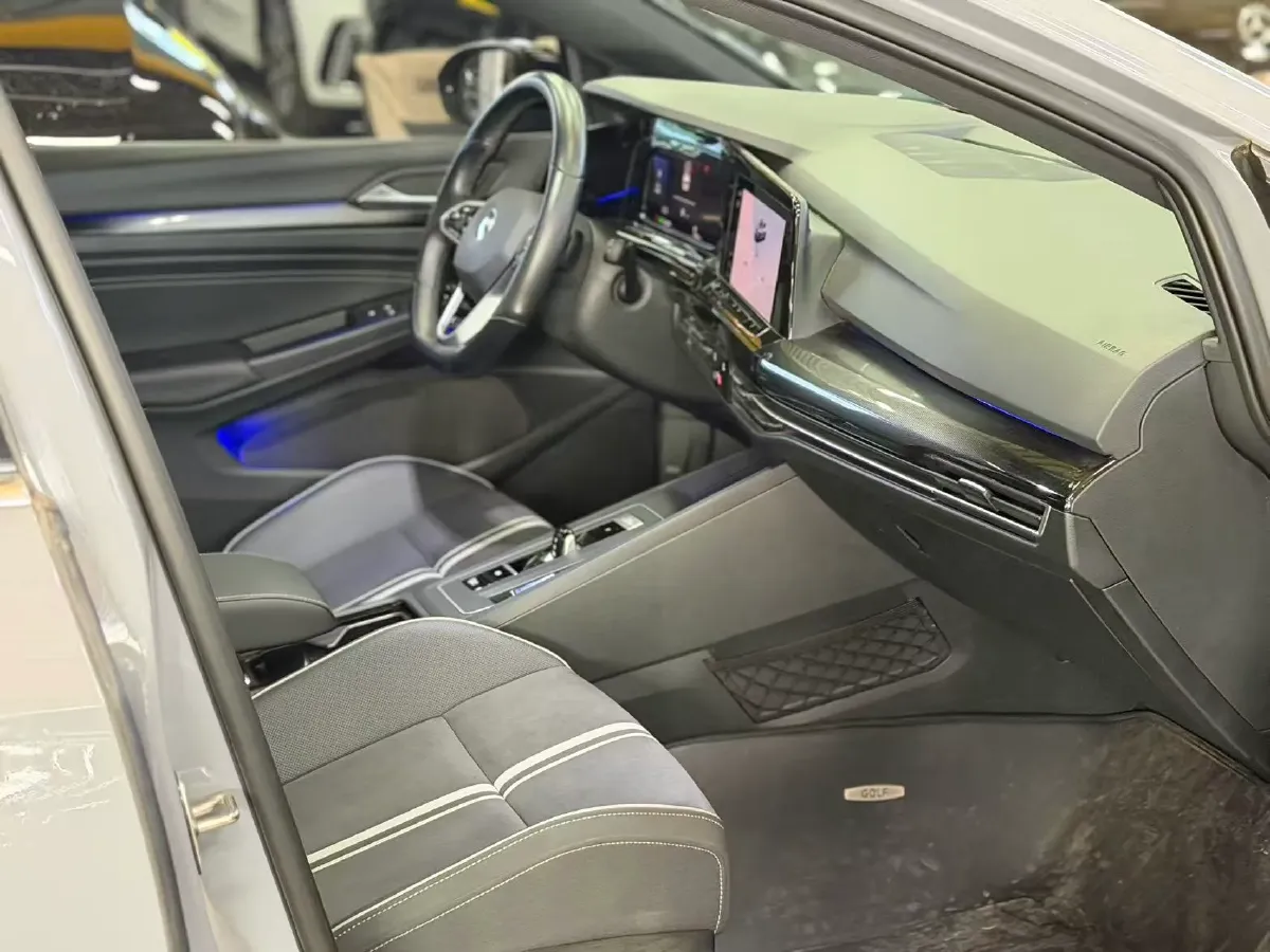 2021 Volkswagen Golf 1.4T 150HP L4 7DCT,autocango,china used car exporter,china ev exporter,chinese used car exporter,chinese used ev exporter