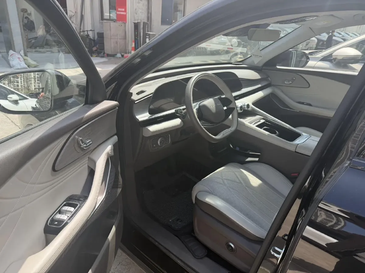 2024 BYD Han 1.5T 139HP L4 E-CVT PHEV 18.316KWH,autocango,china used car exporter,china ev exporter,chinese used car exporter,chinese used ev exporter