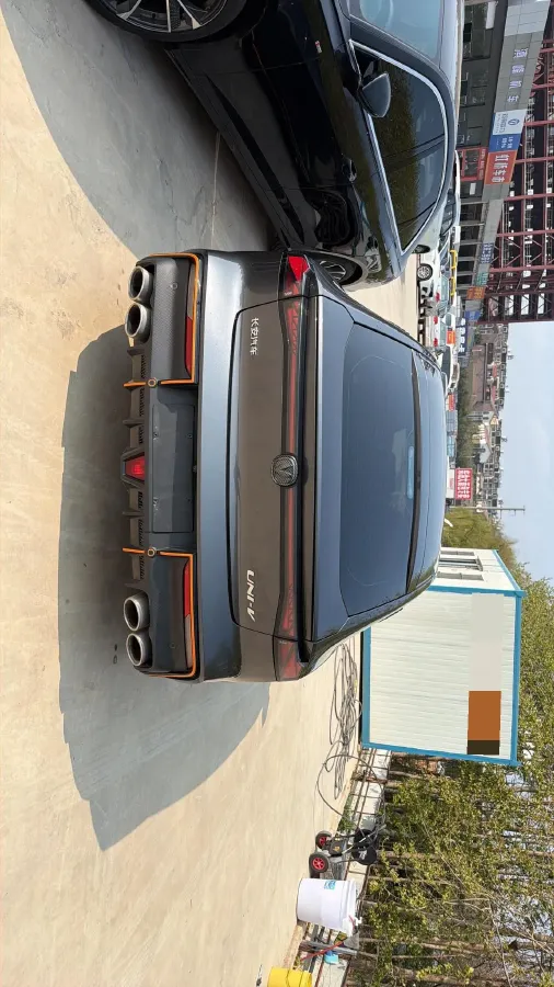 2023 ChangAn UNI-V 1.5T 188HP L4 7DCT,autocango,china used car exporter,china ev exporter,chinese used car exporter,chinese used ev exporter