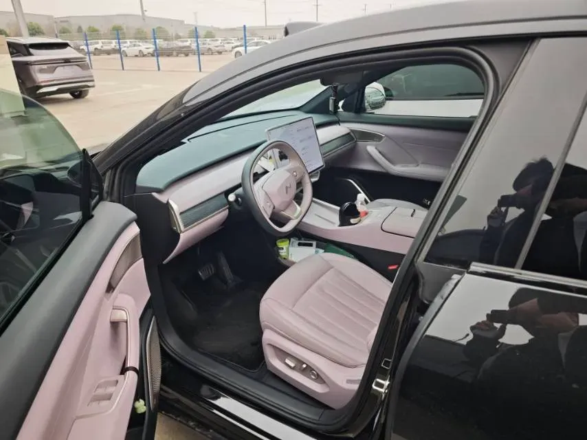 2024 ONVO L60 BEV 60KWH,autocango,china used car exporter,china ev exporter,chinese used car exporter,chinese used ev exporter