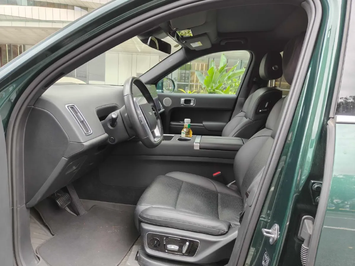 2023 Li L7 Range Extended 154HP REEV 40.9KWH,autocango,china used car exporter,china ev exporter,chinese used car exporter,chinese used ev exporter