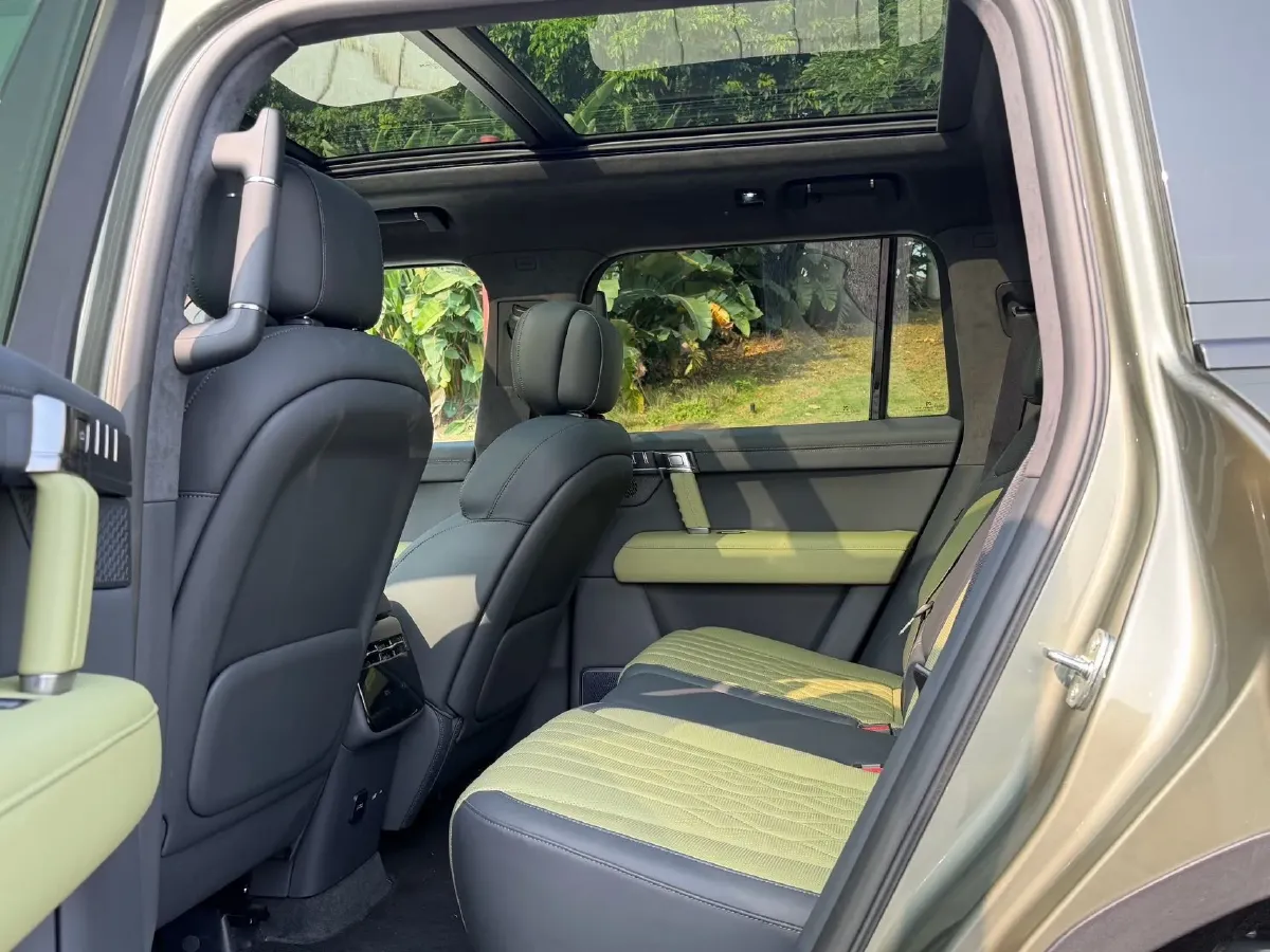 2025 Jetour Zongheng G700 2.0T 211HP L4 2DHT PHEV,autocango,china used car exporter,china ev exporter,chinese used car exporter,chinese used ev exporter