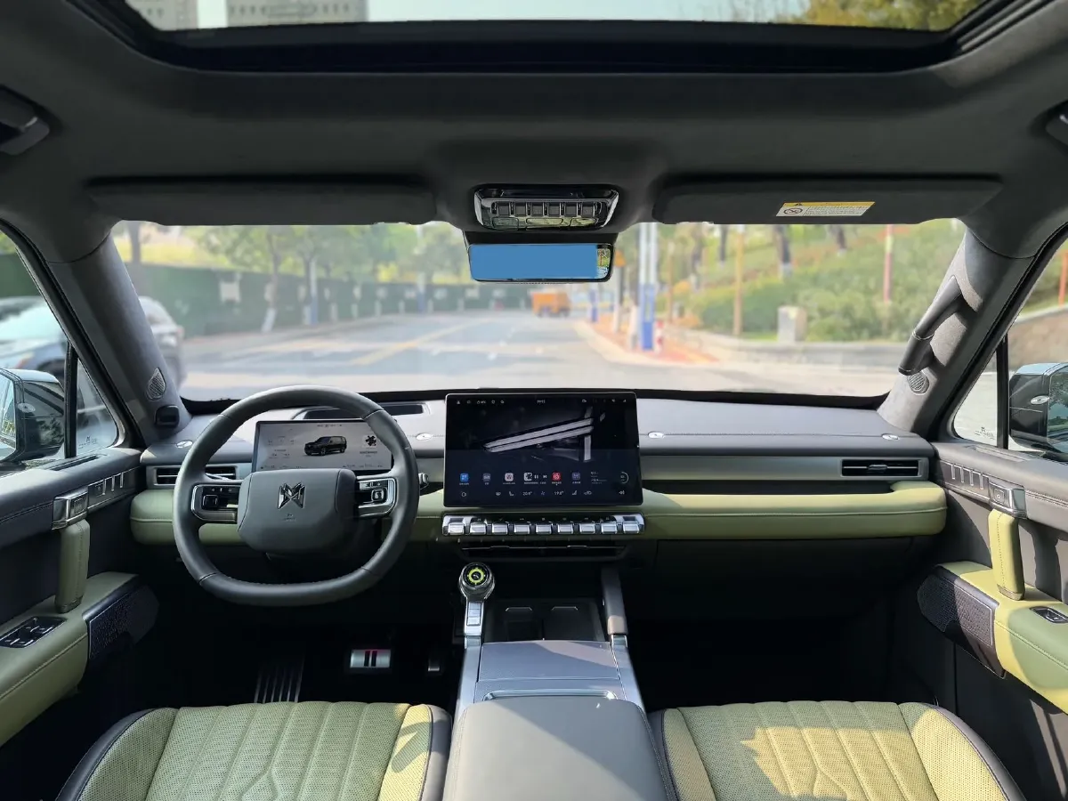 2025 Jetour Zongheng G700 2.0T 211HP L4 2DHT PHEV,autocango,china used car exporter,china ev exporter,chinese used car exporter,chinese used ev exporter