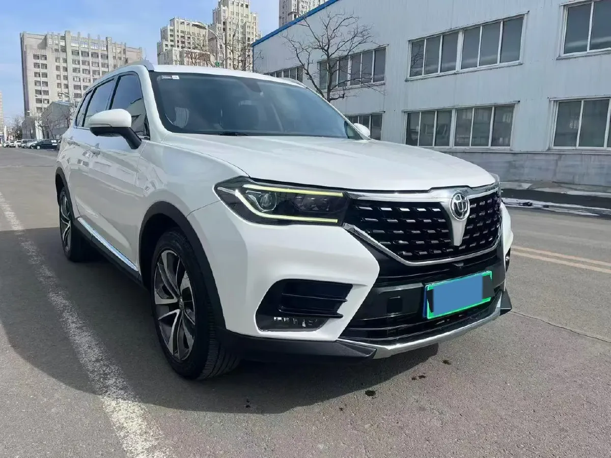 2018 Brilliance Auto V7 1.6T 204HP L4 7DCT,autocango,china used car exporter,china ev exporter,chinese used car exporter,chinese used ev exporter