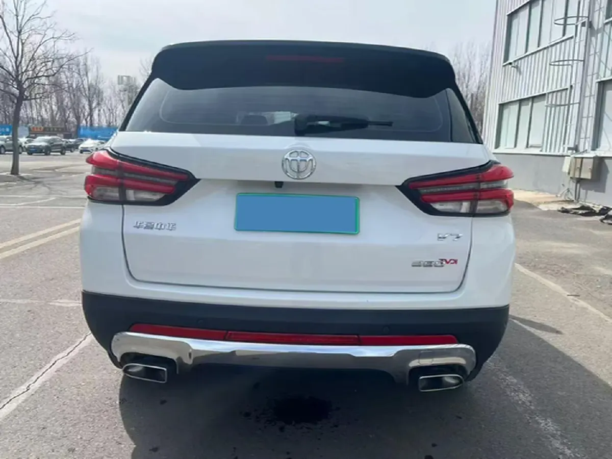 2018 Brilliance Auto V7 1.6T 204HP L4 7DCT,autocango,china used car exporter,china ev exporter,chinese used car exporter,chinese used ev exporter