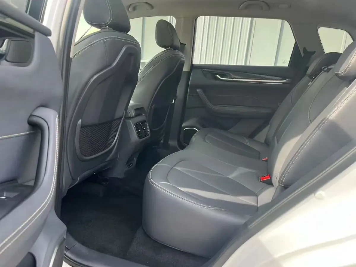 2018 Brilliance Auto V7 1.6T 204HP L4 7DCT,autocango,china used car exporter,china ev exporter,chinese used car exporter,chinese used ev exporter