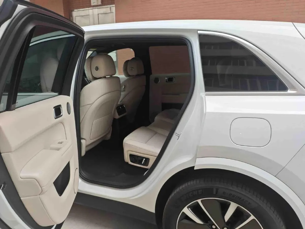 2025 Li L7 Range Extended 154HP REEV,autocango,china used car exporter,china ev exporter,chinese used car exporter,chinese used ev exporter