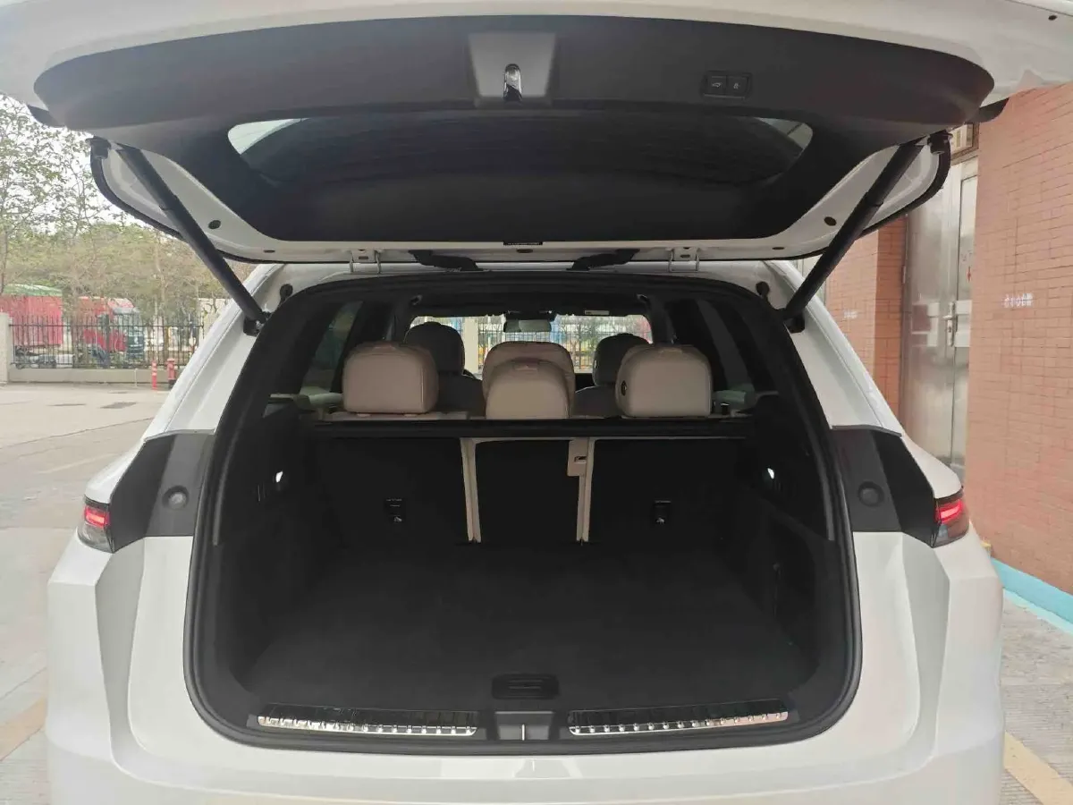 2025 Li L7 Range Extended 154HP REEV,autocango,china used car exporter,china ev exporter,chinese used car exporter,chinese used ev exporter