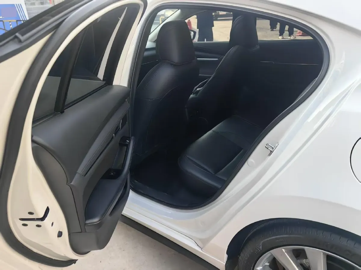 2022 Mazda 3 Axela 2.0L 158HP L4 6AT,autocango,china used car exporter,china ev exporter,chinese used car exporter,chinese used ev exporter