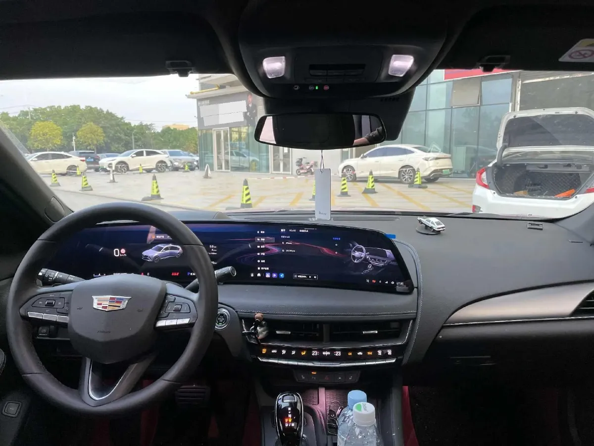 2024 Cadillac CT5 2.0T 237HP L4 10AT,autocango,china used car exporter,china ev exporter,chinese used car exporter,chinese used ev exporter