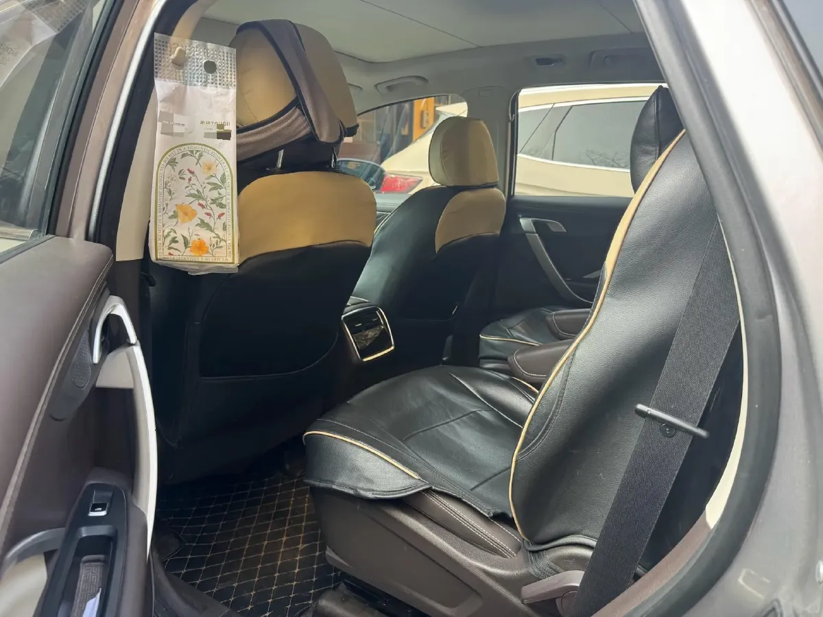 2021 Geely JiaJi 1.8T 184HP L4 7DCT,autocango,china used car exporter,china ev exporter,chinese used car exporter,chinese used ev exporter