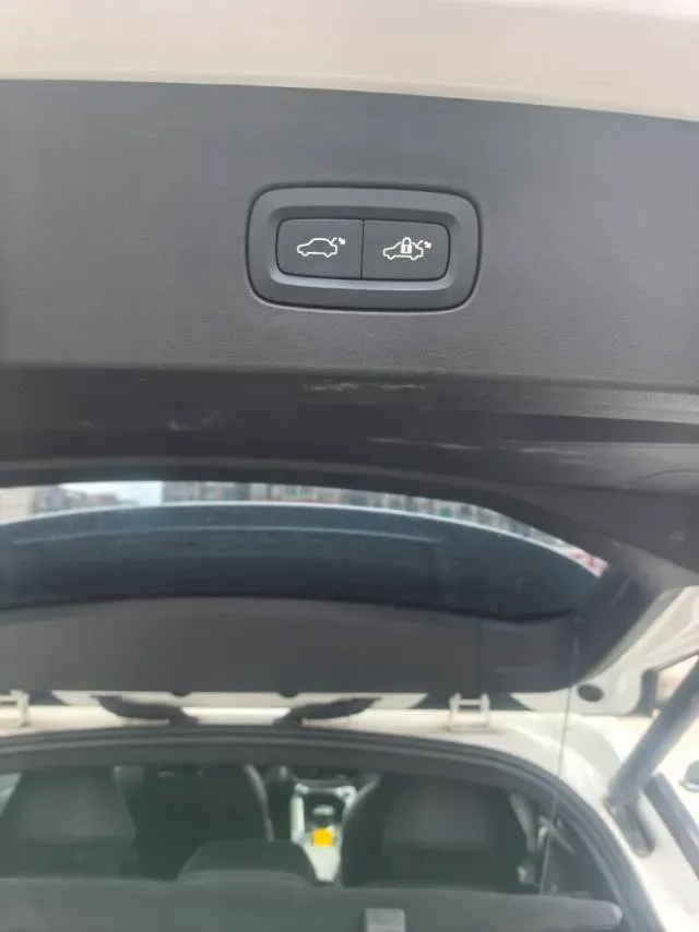 2023 LYNK&CO 06 1.5T 181HP L4 7DCT,autocango,china used car exporter,china ev exporter,chinese used car exporter,chinese used ev exporter