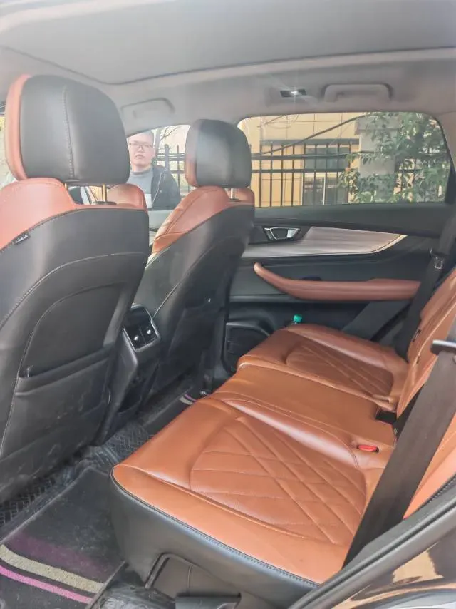 2021 Chery Tiggo 8 Plus 1.6T 197HP L4 7DCT,autocango,china used car exporter,china ev exporter,chinese used car exporter,chinese used ev exporter