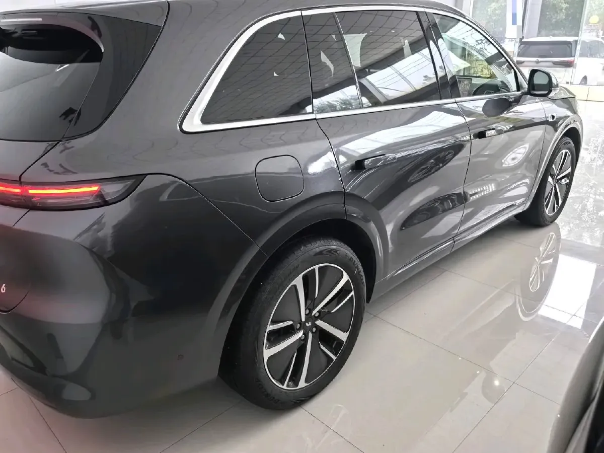 2024 Li L6 Range Extended 154HP L4 REEV 36.8KWH,autocango,china used car exporter,china ev exporter,chinese used car exporter,chinese used ev exporter