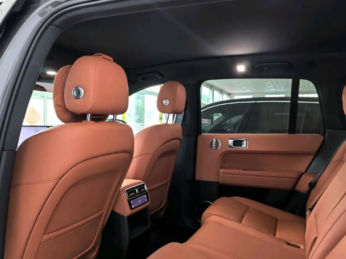 2024 Li L6 Range Extended 154HP L4 REEV 36.8KWH,autocango,china used car exporter,china ev exporter,chinese used car exporter,chinese used ev exporter