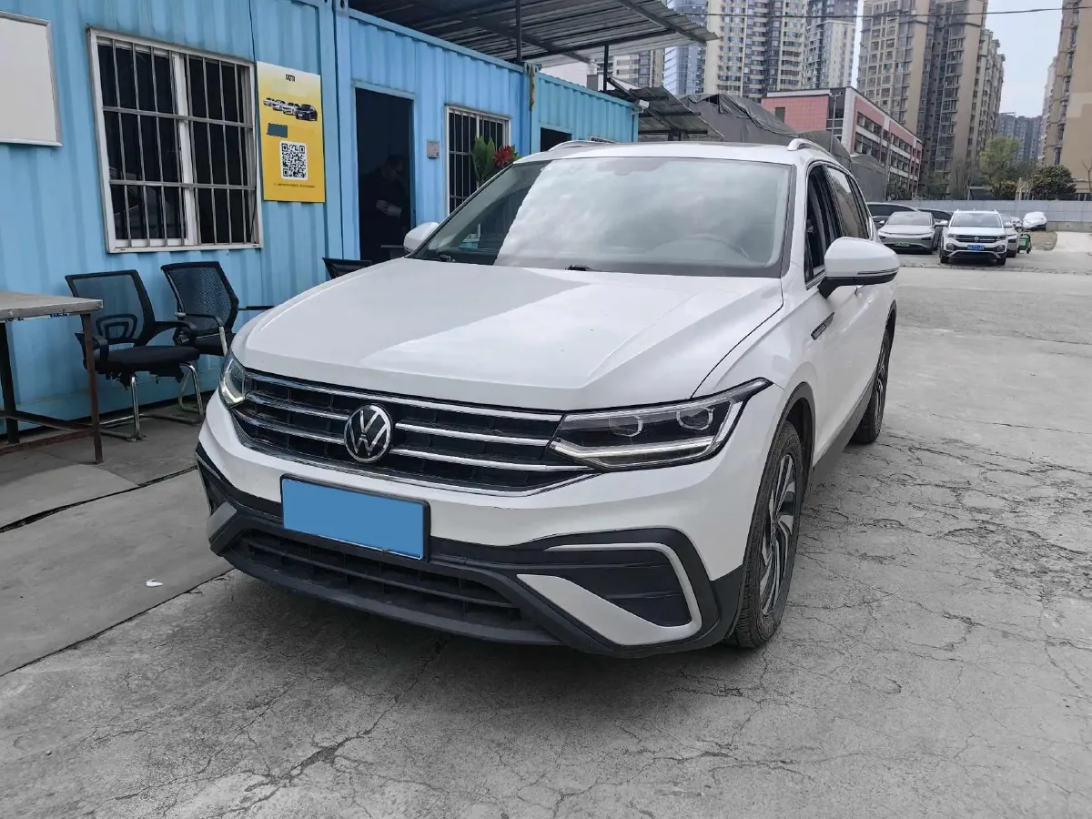 2023 Volkswagen Tiguan L 1.5T 160HP L4 7DCT,autocango,china used car exporter,china ev exporter,chinese used car exporter,chinese used ev exporter