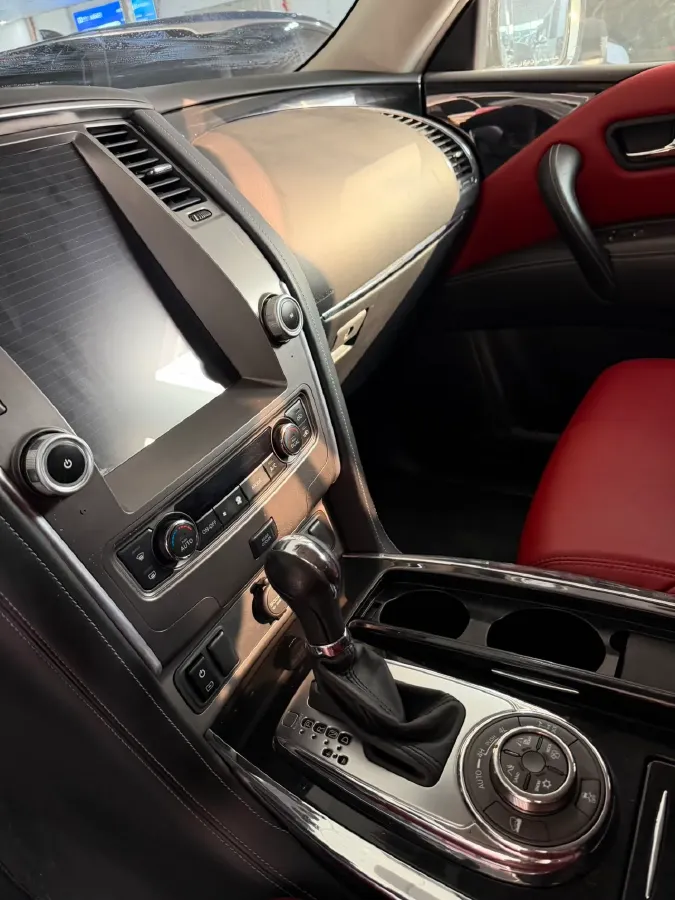 2018 Nissan Patrol 4.0L 279HP V6 7AT,autocango,china used car exporter,china ev exporter,chinese used car exporter,chinese used ev exporter