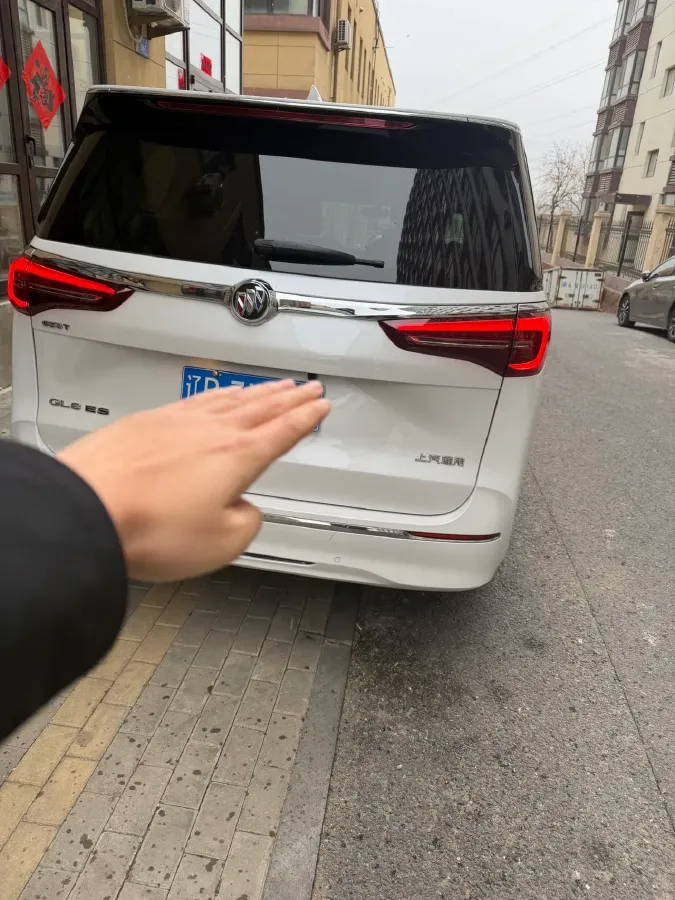 2022 Buick GL8 2.0T 237HP L4 9AT,autocango,china used car exporter,china ev exporter,chinese used car exporter,chinese used ev exporter