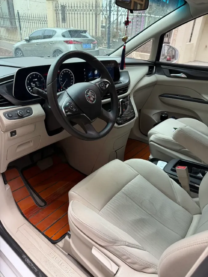 2022 Buick GL8 2.0T 237HP L4 9AT,autocango,china used car exporter,china ev exporter,chinese used car exporter,chinese used ev exporter