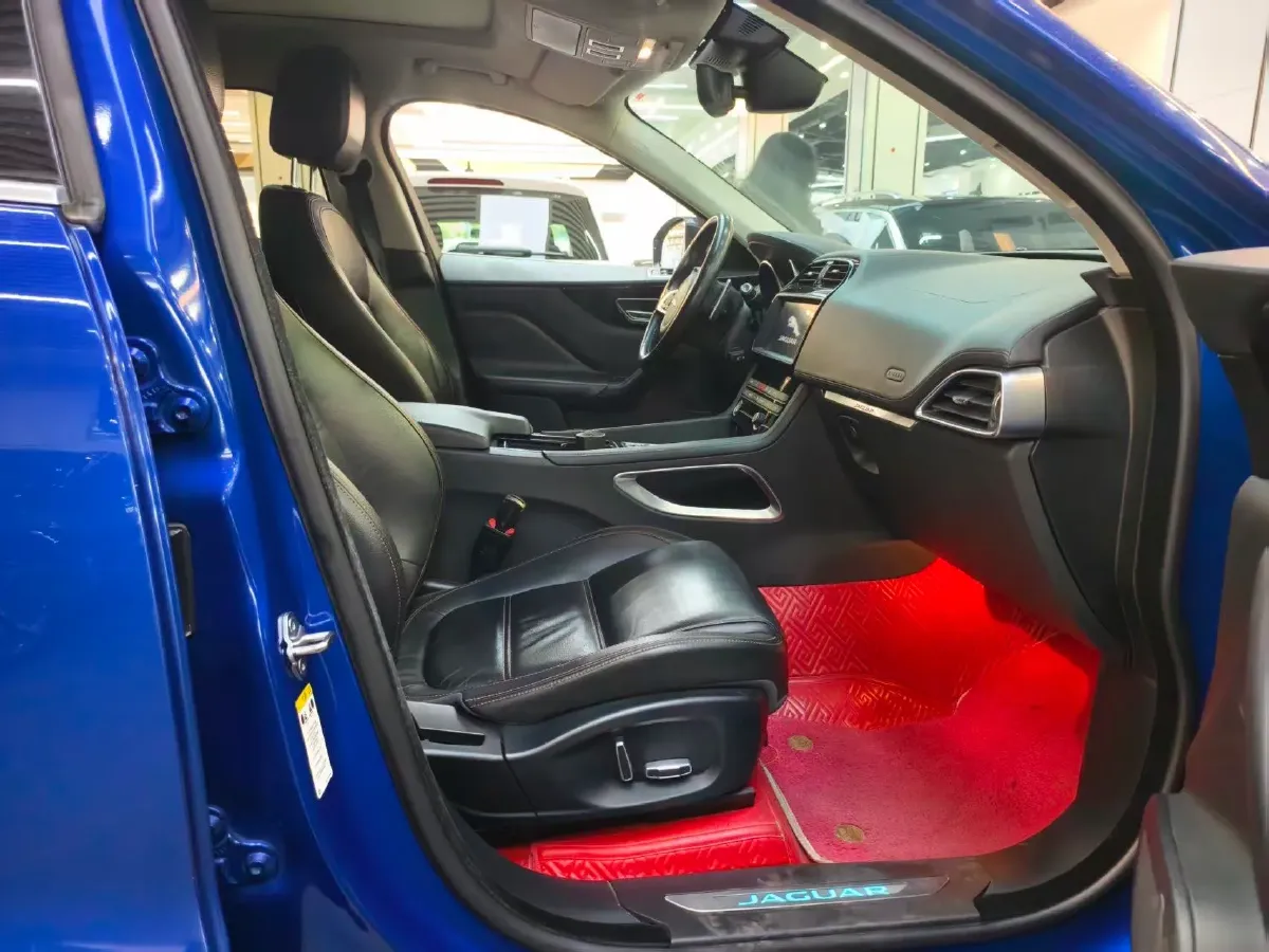 2018 Jaguar F-PACE 2.0T 250HP L4 8AT,autocango,china used car exporter,china ev exporter,chinese used car exporter,chinese used ev exporter