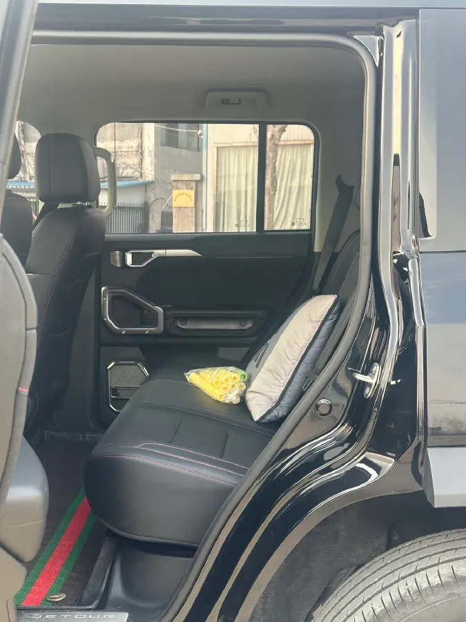 2025 Jetour Traveller 2.0T 254HP L4 7DCT,autocango,china used car exporter,china ev exporter,chinese used car exporter,chinese used ev exporter