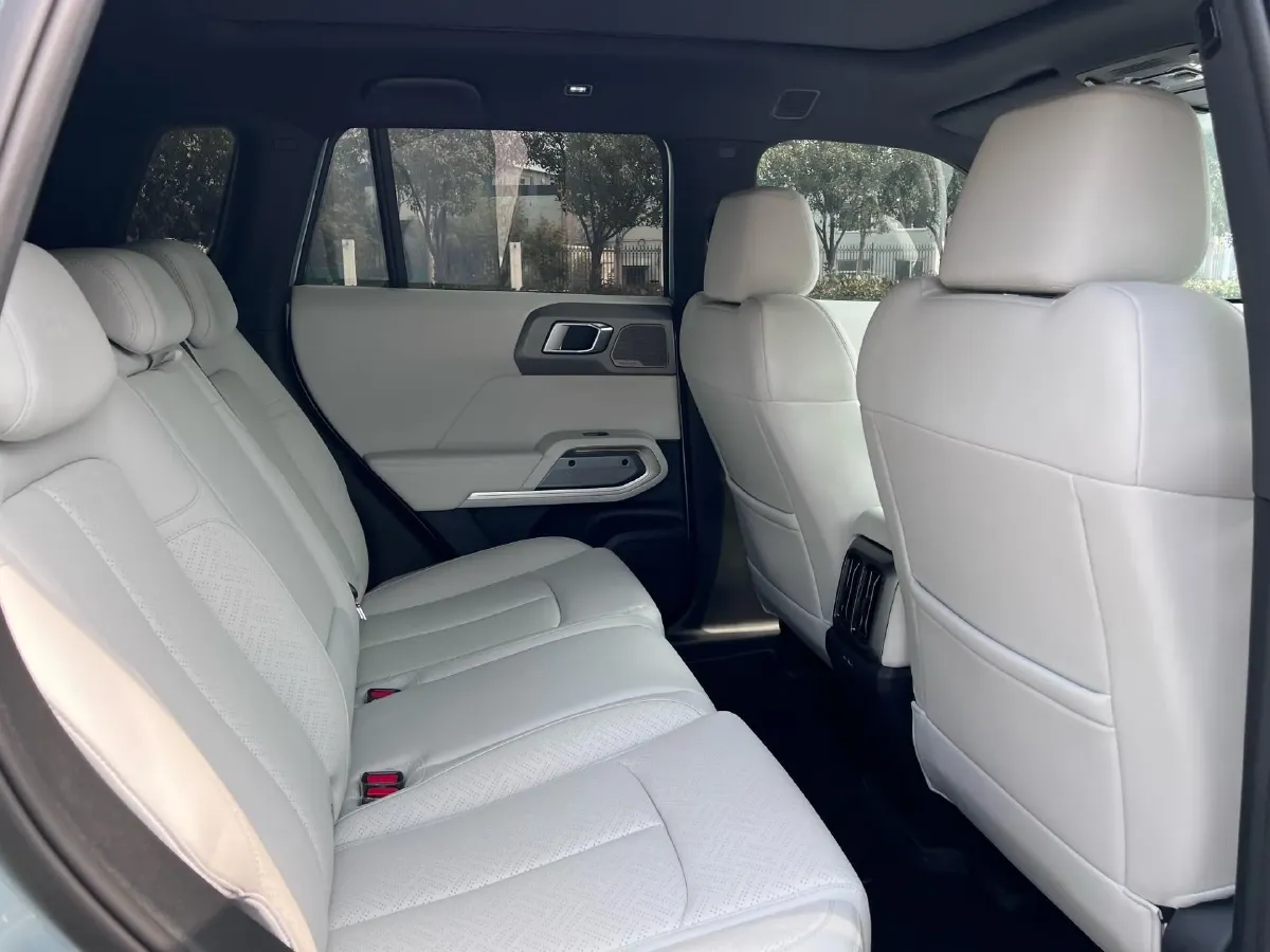 2025 FangChengBao Tai 3 BEV,autocango,china used car exporter,china ev exporter,chinese used car exporter,chinese used ev exporter