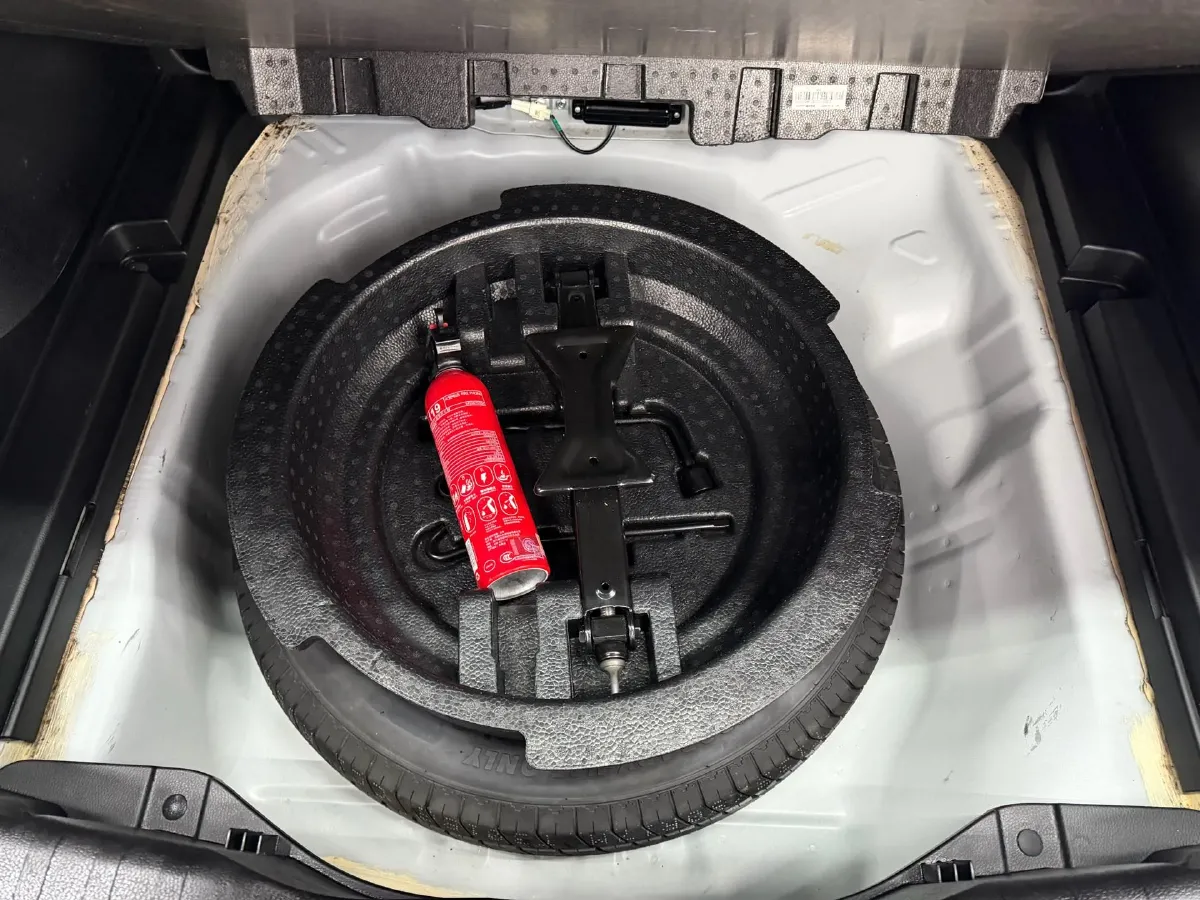 2021 Haval M6 1.5T 150HP L4 7DCT,autocango,china used car exporter,china ev exporter,chinese used car exporter,chinese used ev exporter