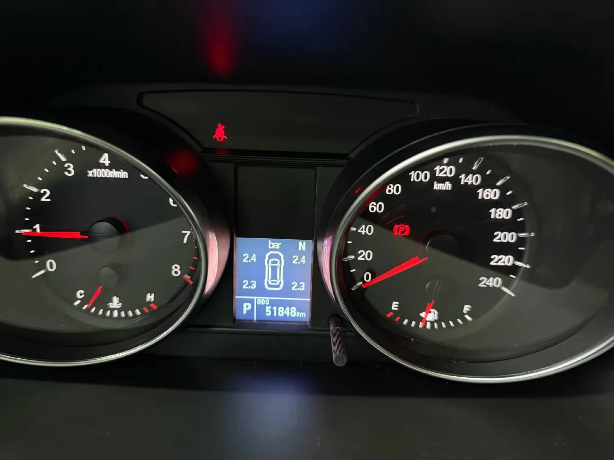 2021 Haval M6 1.5T 150HP L4 7DCT,autocango,china used car exporter,china ev exporter,chinese used car exporter,chinese used ev exporter