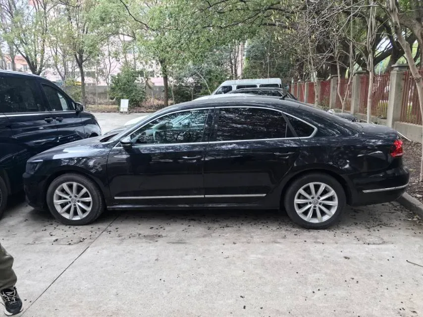 2017 Volkswagen Passat 1.8T 180HP L4 7DCT,autocango,china used car exporter,china ev exporter,chinese used car exporter,chinese used ev exporter