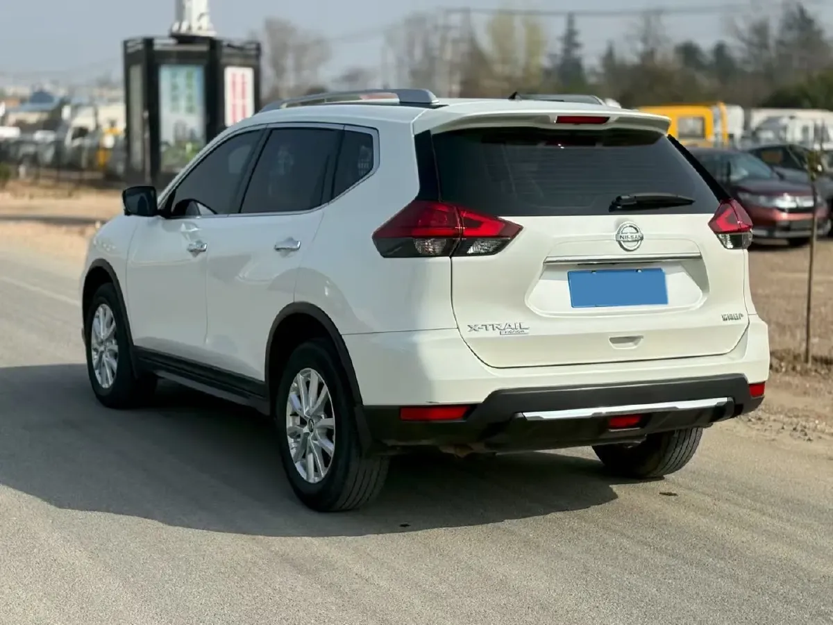 2023 Nissan X-Trail 2.0L 151HP L4 CVT,autocango,china used car exporter,china ev exporter,chinese used car exporter,chinese used ev exporter