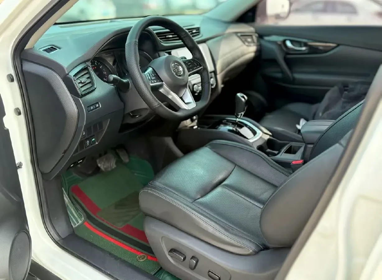 2023 Nissan X-Trail 2.0L 151HP L4 CVT,autocango,china used car exporter,china ev exporter,chinese used car exporter,chinese used ev exporter