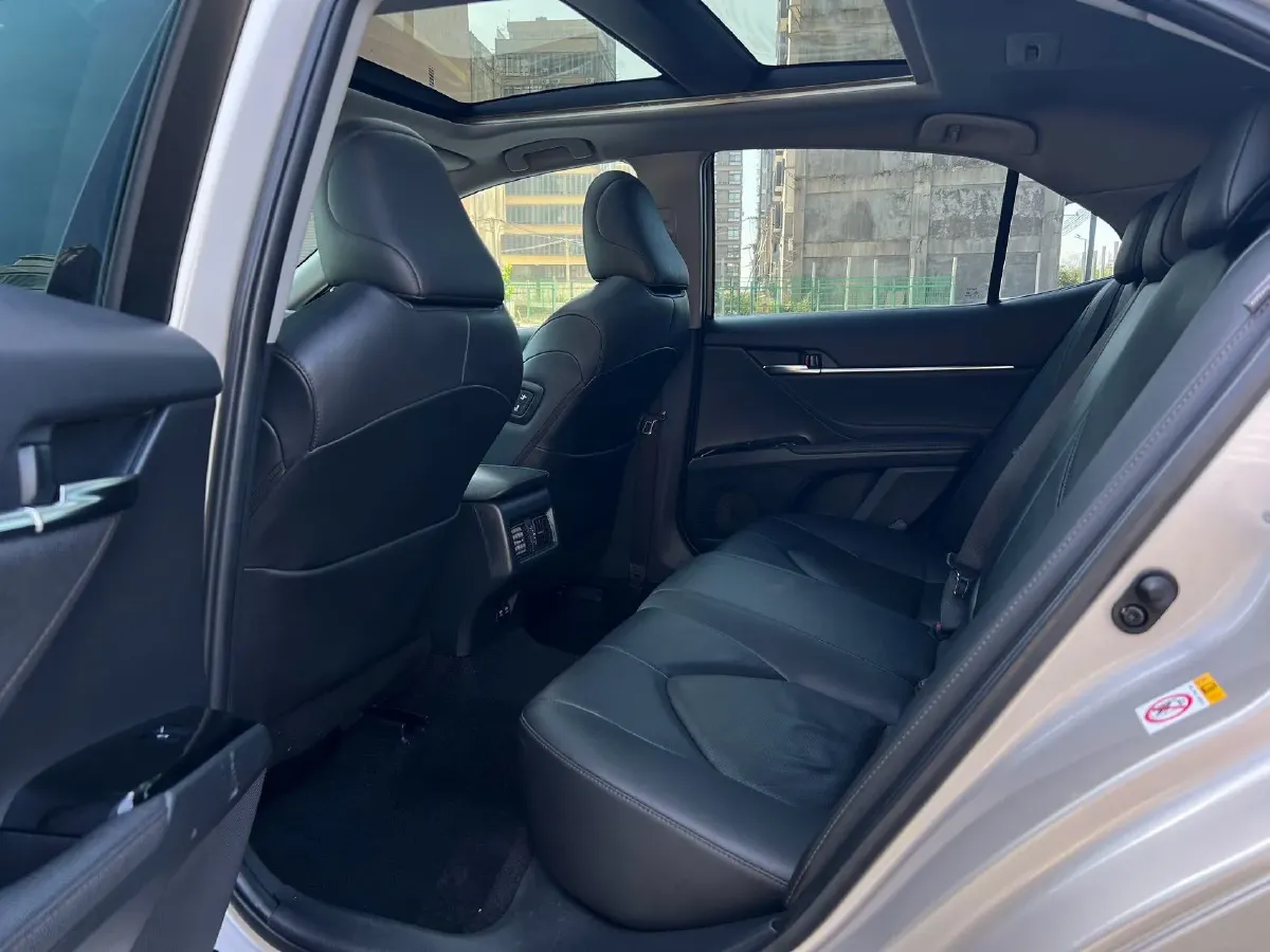 2019 Toyota Camry 2.5L 209HP L4 8AT,autocango,china used car exporter,china ev exporter,chinese used car exporter,chinese used ev exporter