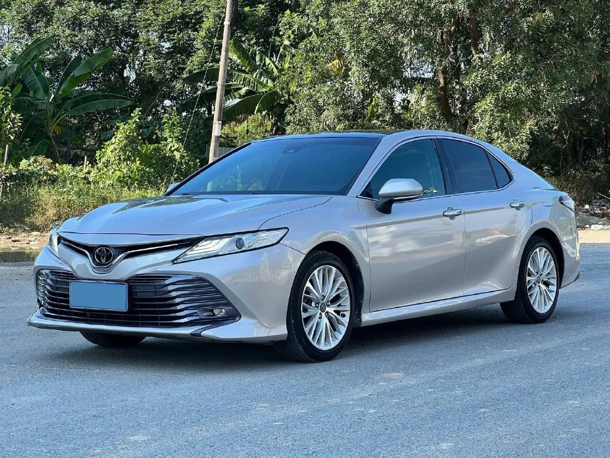 2019 Toyota Camry 2.5L 209HP L4 8AT,autocango,china used car exporter,china ev exporter,chinese used car exporter,chinese used ev exporter