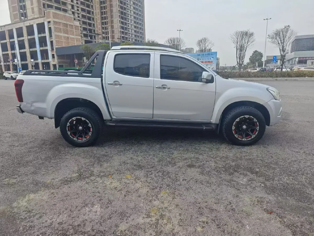 2019 Isuzu D-MAX 3.0T 177HP L4 6AT,autocango,china used car exporter,china ev exporter,chinese used car exporter,chinese used ev exporter