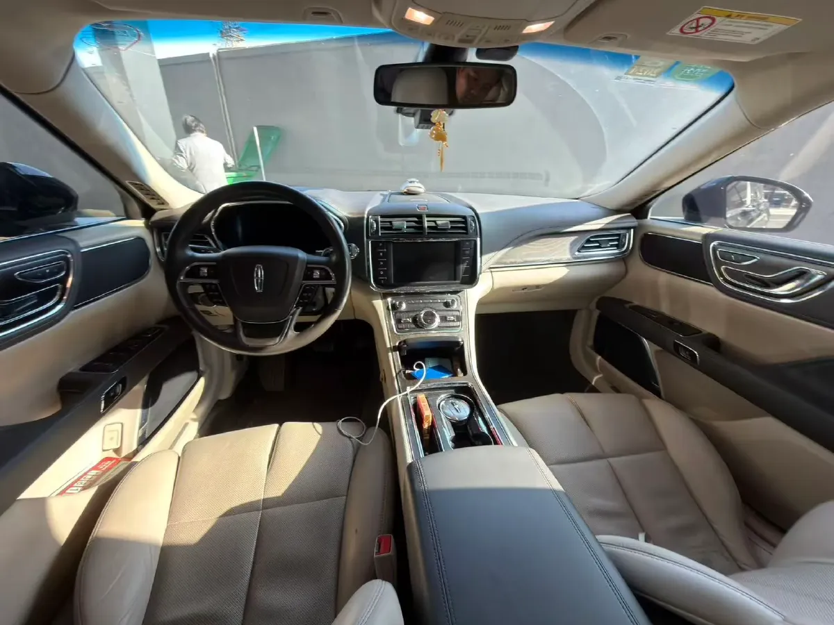 2018 Lincoln Continental 2.0T 261HP L4 6AT,autocango,china used car exporter,china ev exporter,chinese used car exporter,chinese used ev exporter