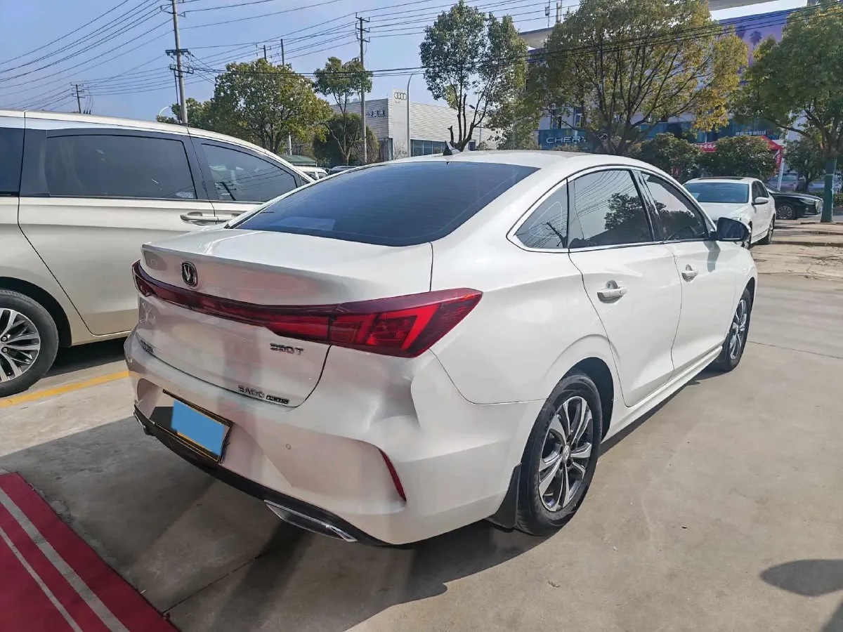 2022 ChangAn Eado 1.4T 160HP L4 7DCT,autocango,china used car exporter,china ev exporter,chinese used car exporter,chinese used ev exporter