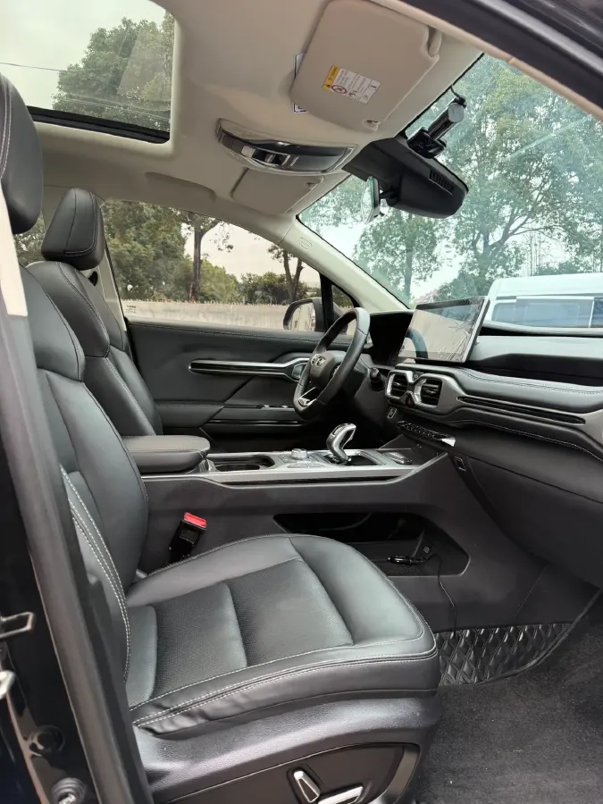 2020 Geely Okavango 1.8T 184HP L4 7DCT,autocango,china used car exporter,china ev exporter,chinese used car exporter,chinese used ev exporter