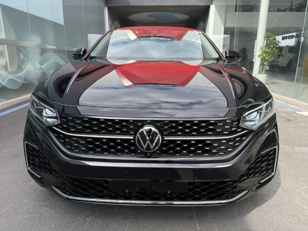 2023 Volkswagen Passat 2.0T 186HP L4 7DCT,autocango,china used car exporter,china ev exporter,chinese used car exporter,chinese used ev exporter