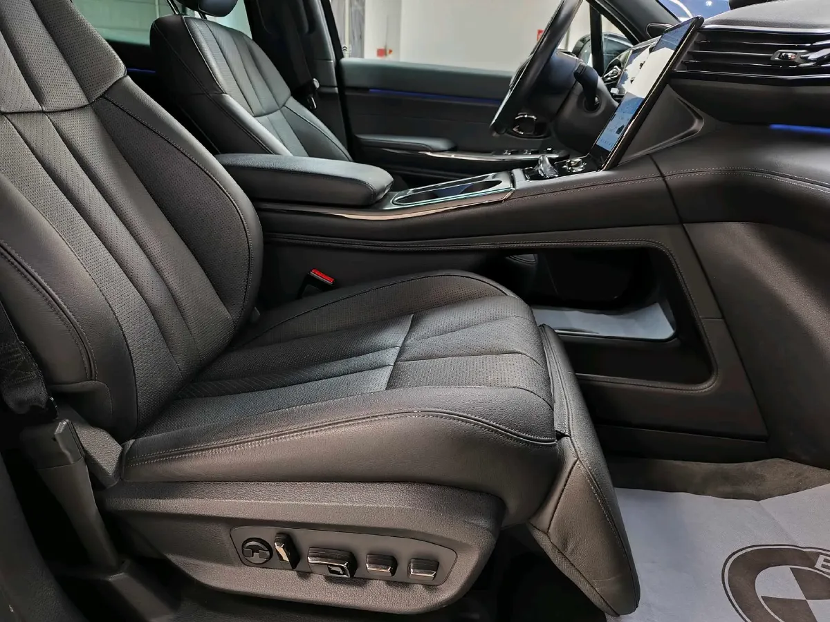 2022 NIO ES8 BEV 100KWH,autocango,china used car exporter,china ev exporter,chinese used car exporter,chinese used ev exporter