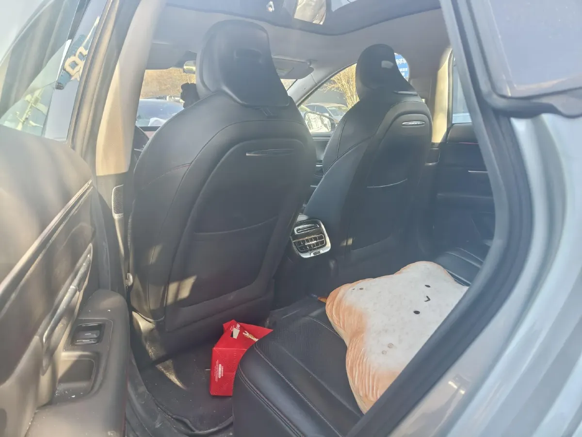 2022 Xpeng P7 BEV 83.1KWH,autocango,china used car exporter,china ev exporter,chinese used car exporter,chinese used ev exporter