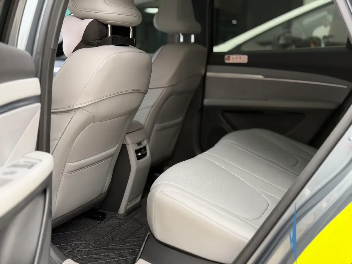 2024 Xpeng MONA M03 BEV 62.2KWH,autocango,china used car exporter,china ev exporter,chinese used car exporter,chinese used ev exporter