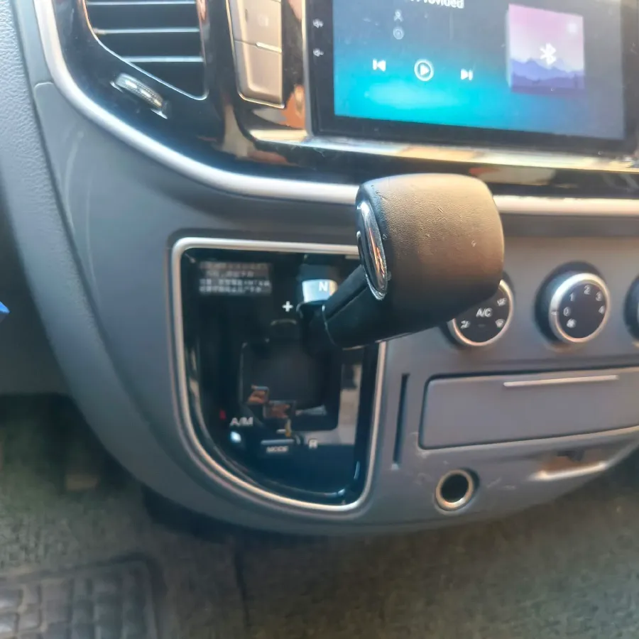 2019 MAXUS XinTu V80 2.5T 136HP L4 6MT,autocango,china used car exporter,china ev exporter,chinese used car exporter,chinese used ev exporter