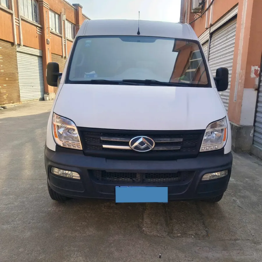 2019 MAXUS XinTu V80 2.5T 136HP L4 6MT,autocango,china used car exporter,china ev exporter,chinese used car exporter,chinese used ev exporter