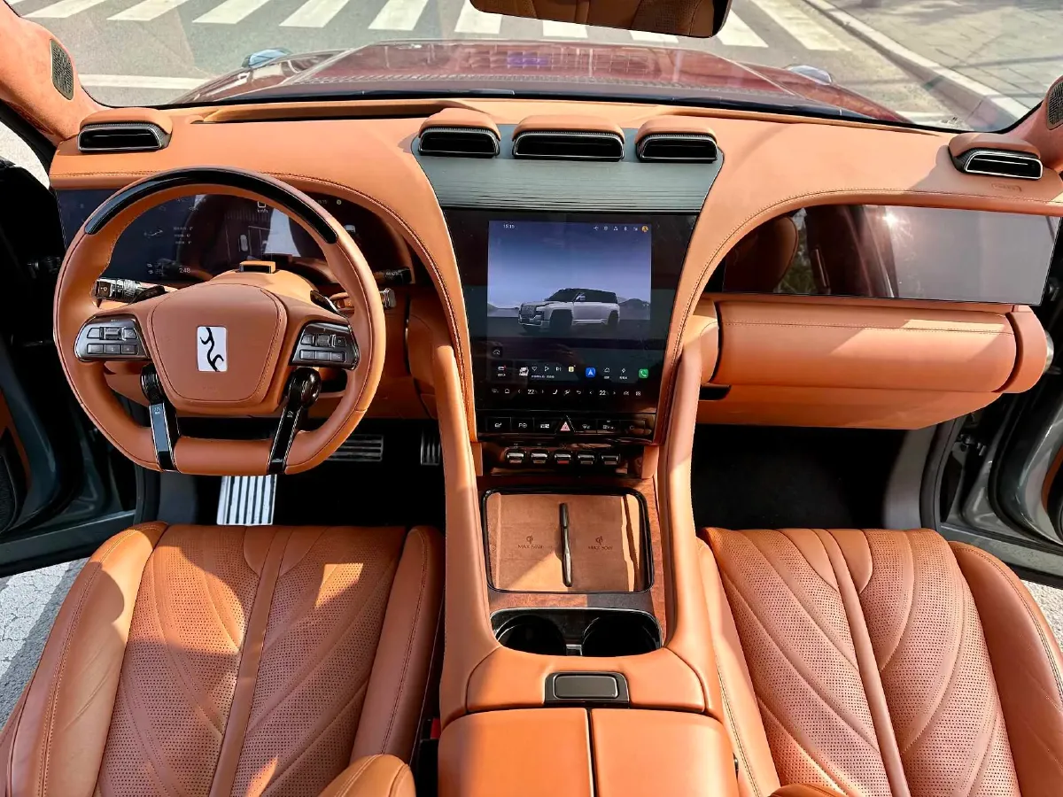 2023 YangWang U8 2.0T 272HP L4 REEV 49.05KWH,autocango,china used car exporter,china ev exporter,chinese used car exporter,chinese used ev exporter