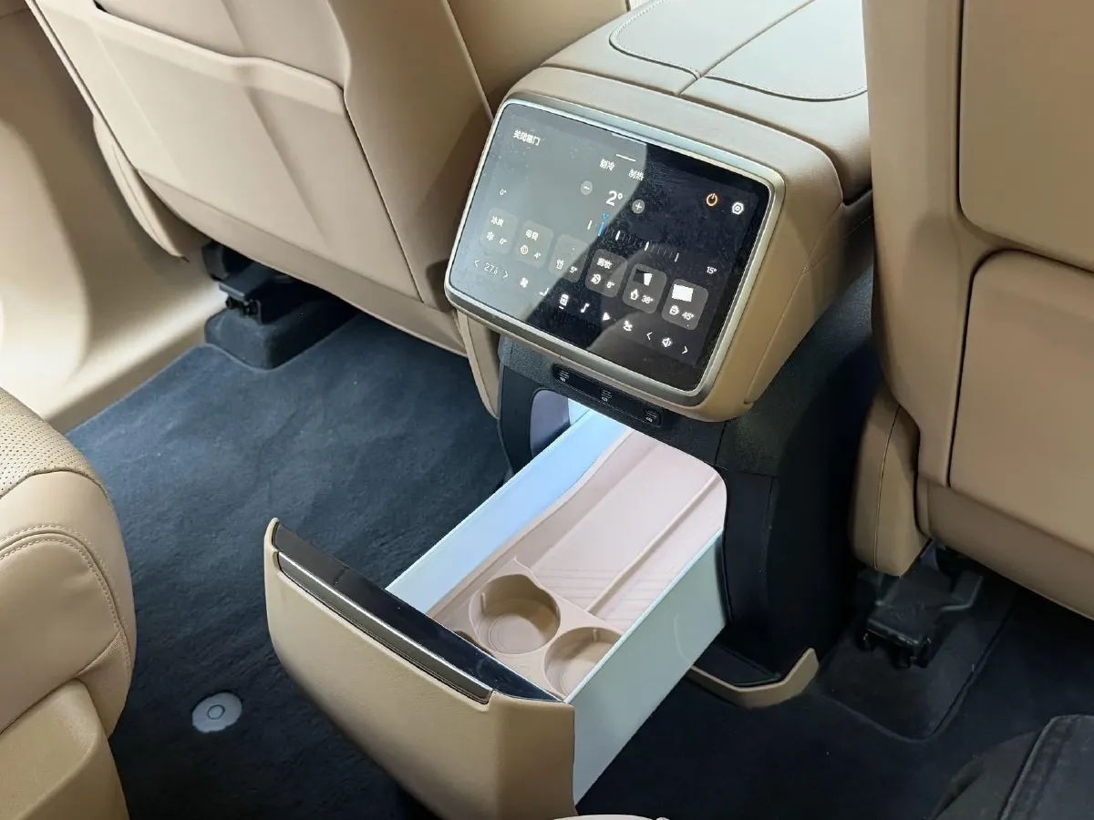 2025 ONVO L90 BEV,autocango,china used car exporter,china ev exporter,chinese used car exporter,chinese used ev exporter