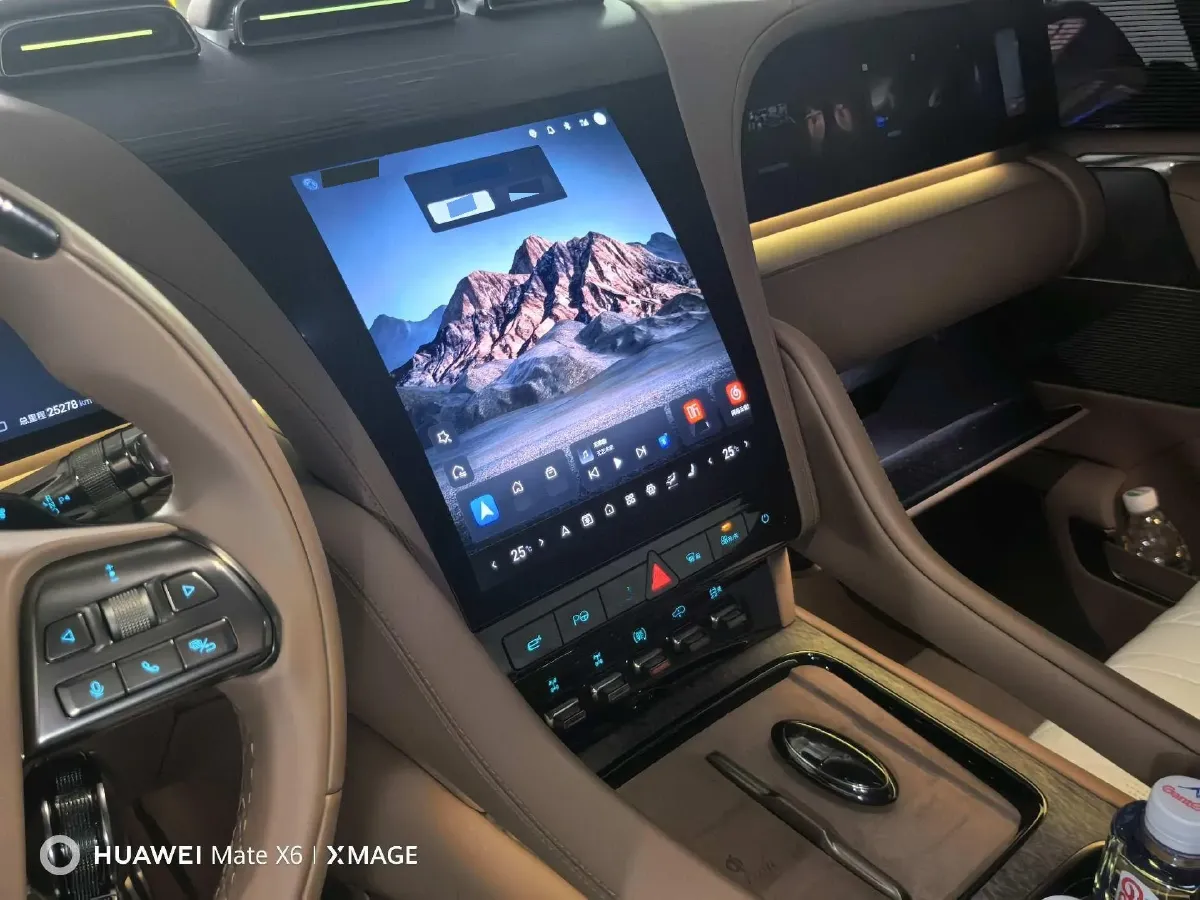 2023 YangWang U8 2.0T 272HP L4 REEV 49.05KWH,autocango,china used car exporter,china ev exporter,chinese used car exporter,chinese used ev exporter